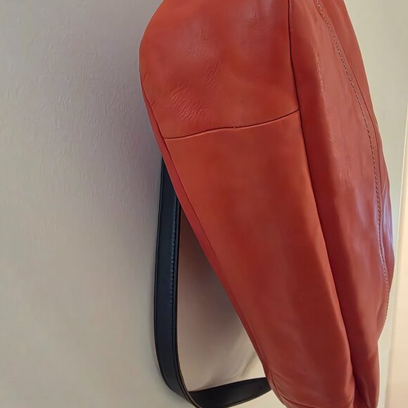 Handbag - Picture 3 of 6